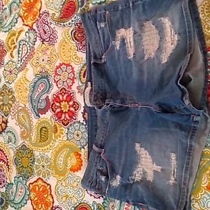 Torrid plus distressed jean shorts size 24